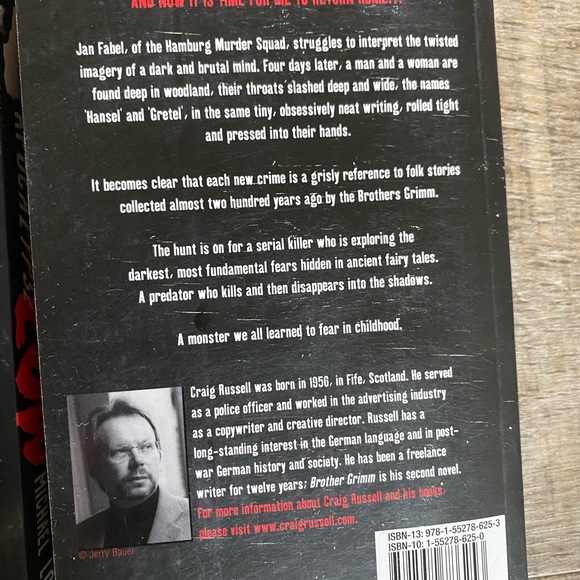 Spooky Books - Picture 3 of 5